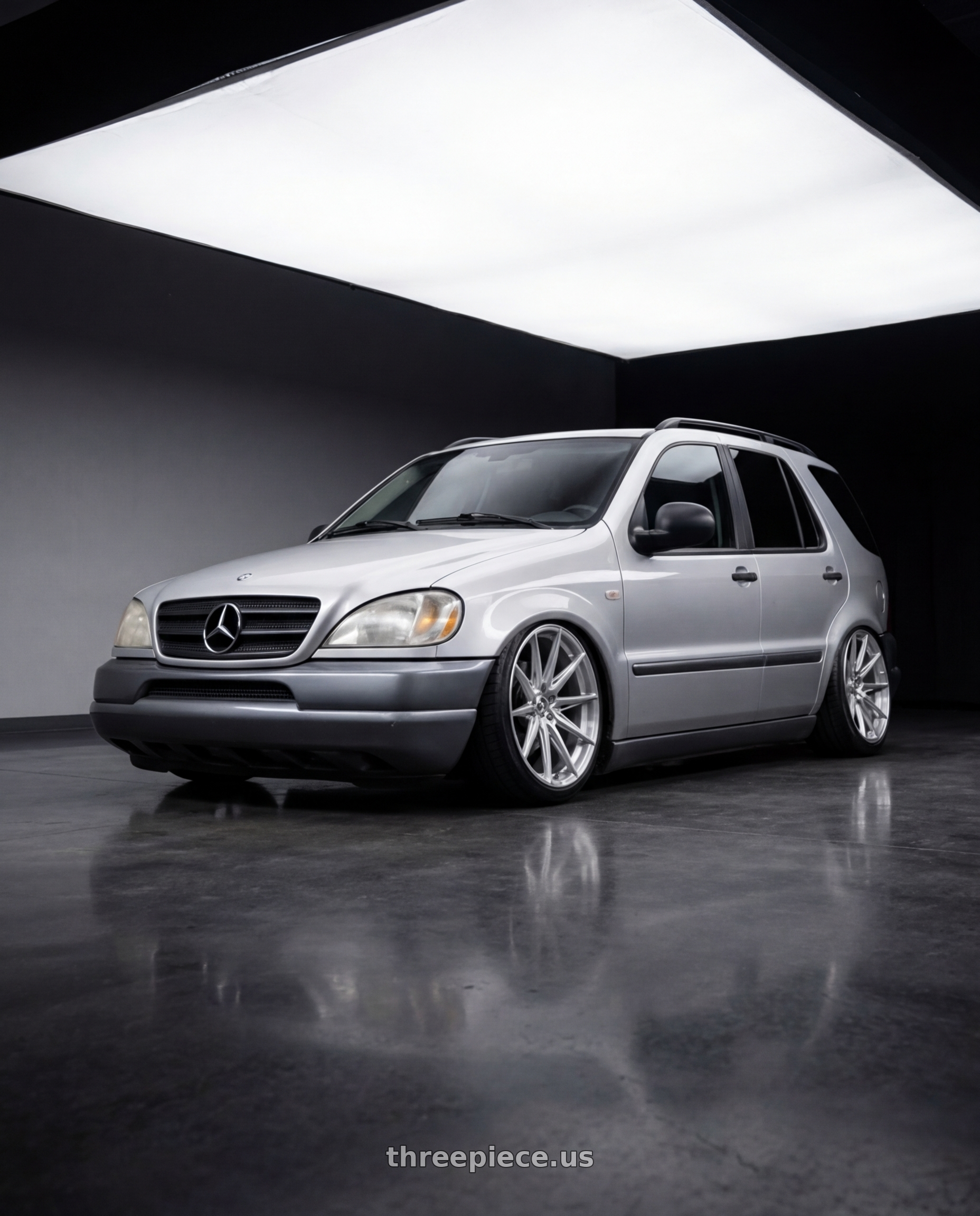 2000 Mercedes Benz ML350 with Brada Wheels CX2 5x112 19x10 +30 Brushed Hyper Silver wheels
