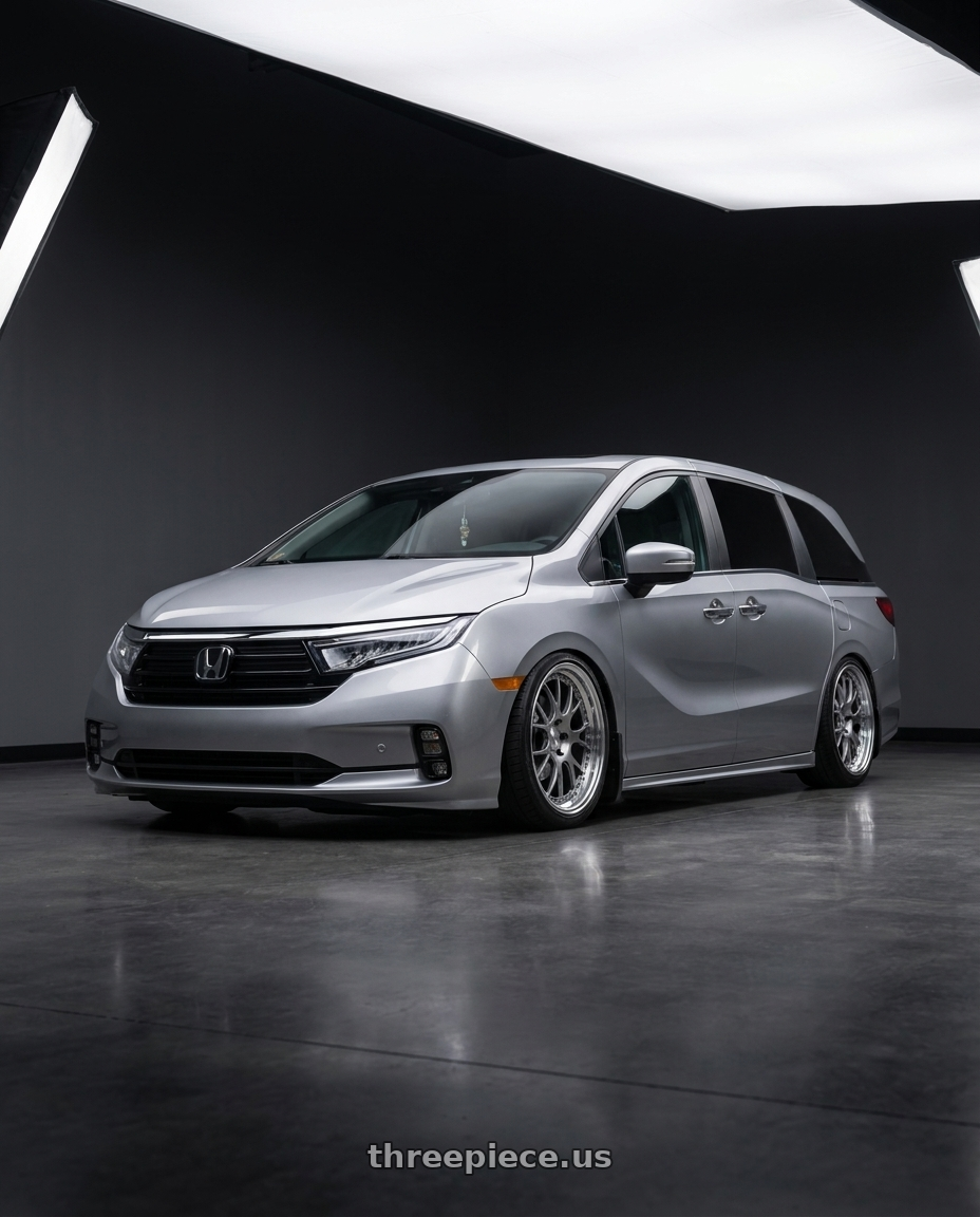 2024 Honda Odyssey with SSR Professor MS3 5x120 20x8+37 NR Disk Titan Silver wheels