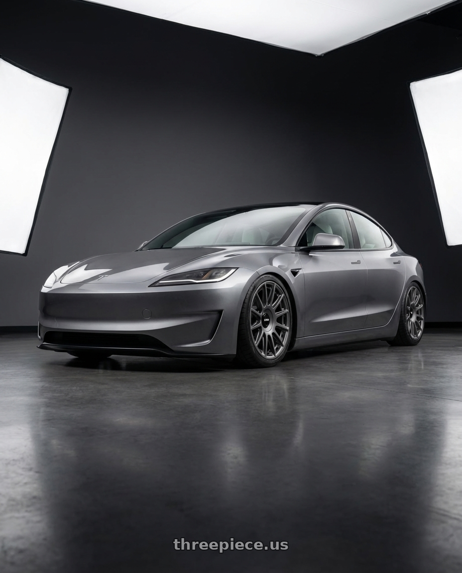 2025 Tesla model 3, grey with Rotiform 741 5x114.3 21x9 +32 MATTE ANTHRACITE wheels