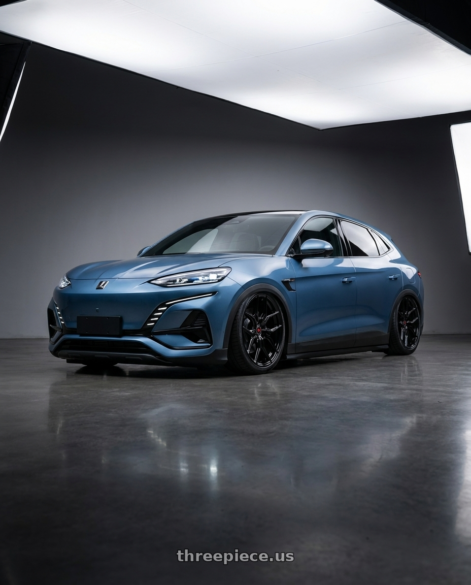 2025 Luxgen N7 with VOSSEN HF-5 5X114.3 19x9.5 +40 GLOSS BLACK wheels
