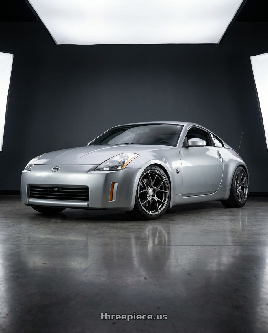 2003 Nissan 350Z with Aodhan AH-11 5x114.3 19x9.5 +35 Hyper Black wheels