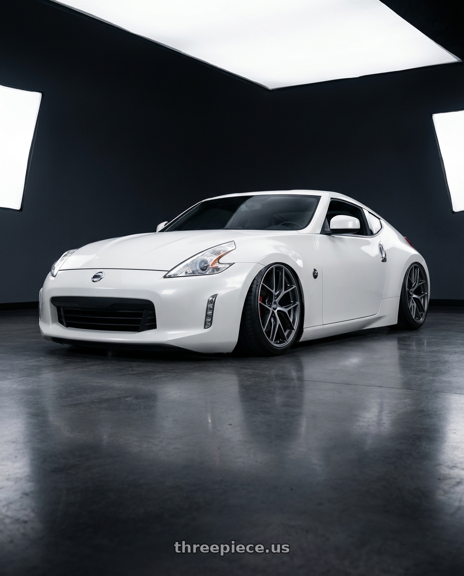 2019 Nissan 370Z with BBS CC-R 5x114.3 19x8.5+30 Graphite w/ Diamond Cut Face wheels