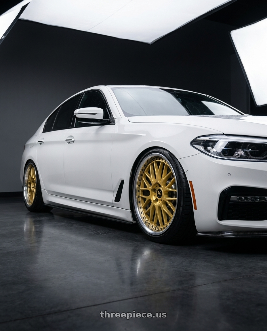 2019 BMW 540i Alpine white with Work Vs-Xx 5x112 19x9+38 O Disk Gold wheels