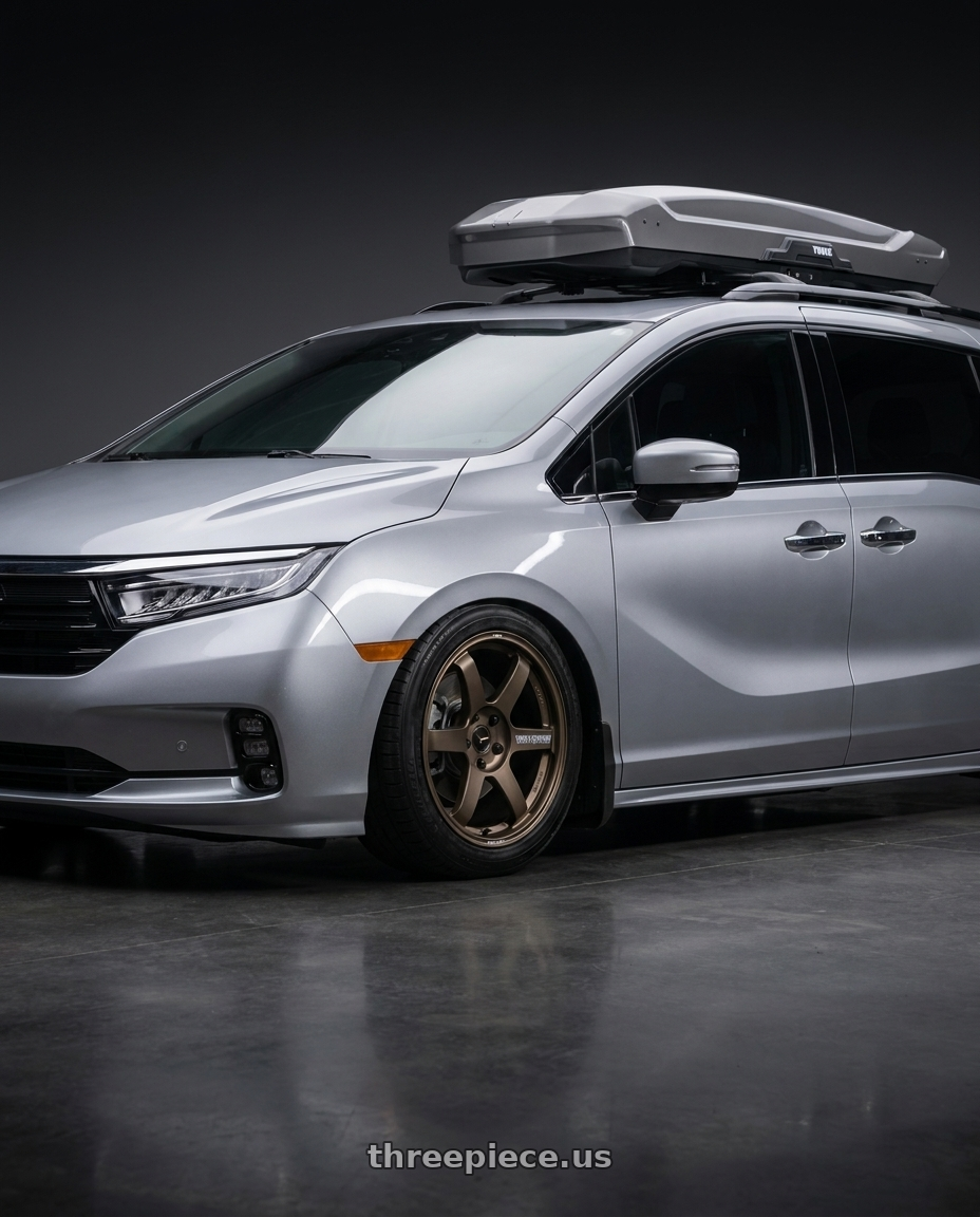 2024 Honda Odyssey with Volk Racing TE37 SAGA S-PLUS 30TH STICKER VER 5x120 20x8.5+45 Bronze wheels