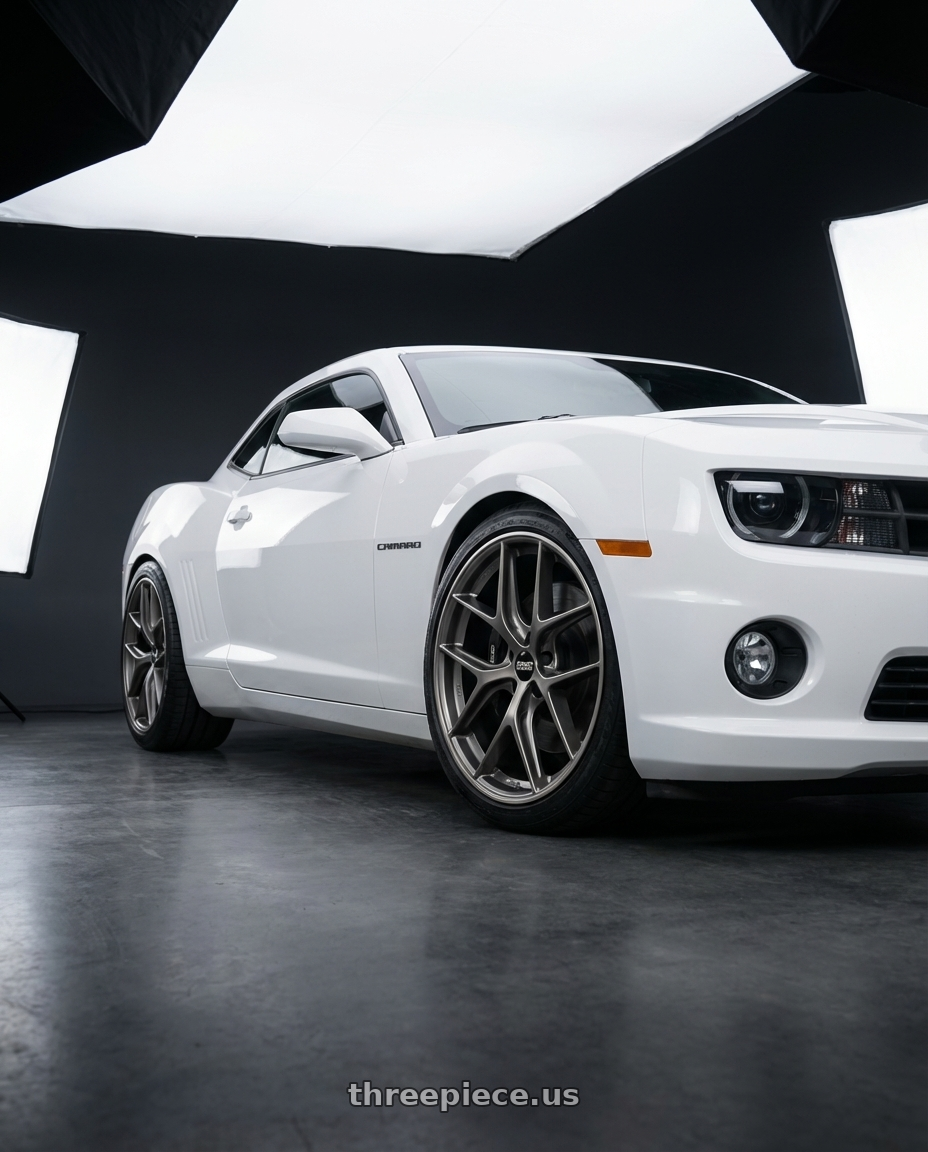 2014 Chevrolet Camaro 5th Gen with BBS CC-R 5x120 20x10.5+35 Satin Platinum wheels front three quarter view lowered stance