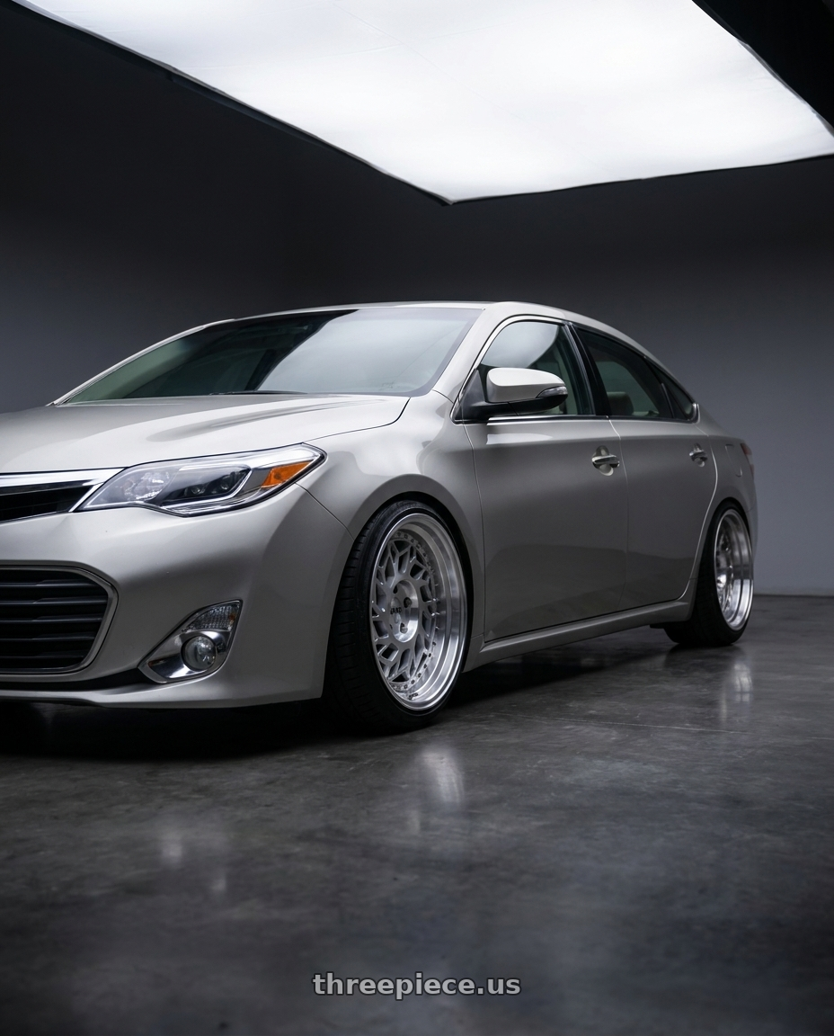 2013 toyota avalon with F1R R32 5x114.3 18x9.5 +35 Machine Silver/Polish Lip wheels