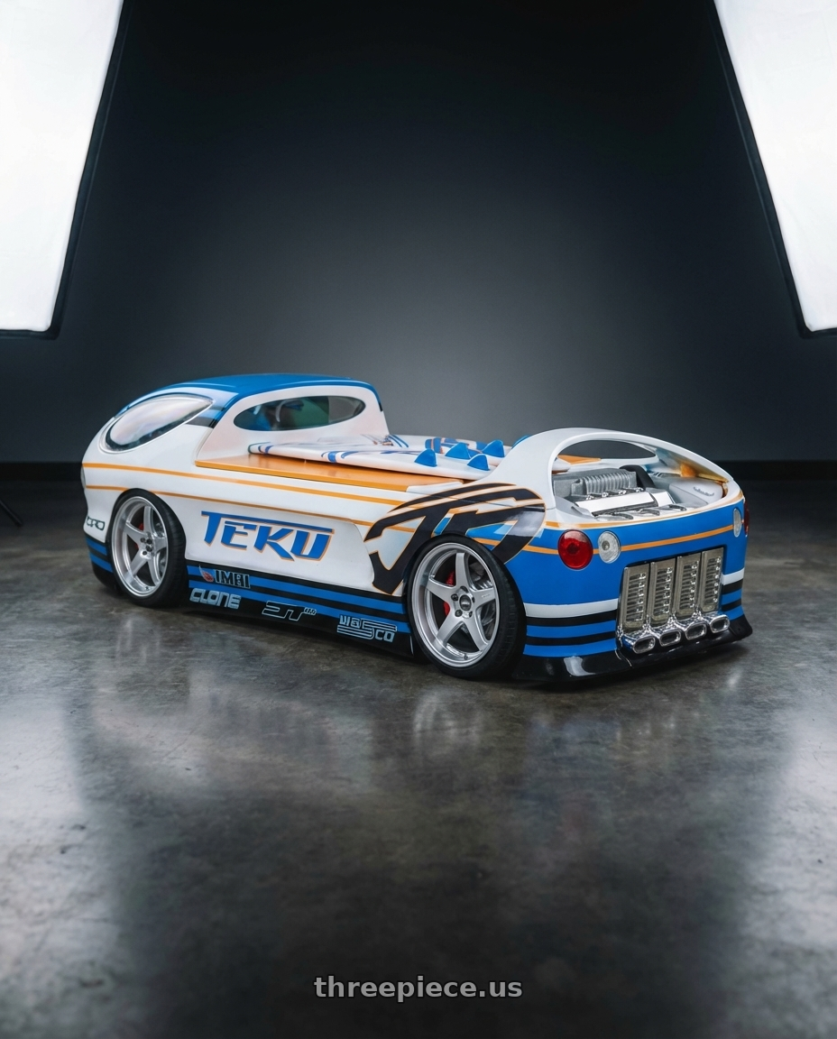 2003 dodge deora 2 with ESR Wheels APEX SERIES AP5 5x100 18x8.5 +30 Hyper Silver wheels rear three quarter view square tires