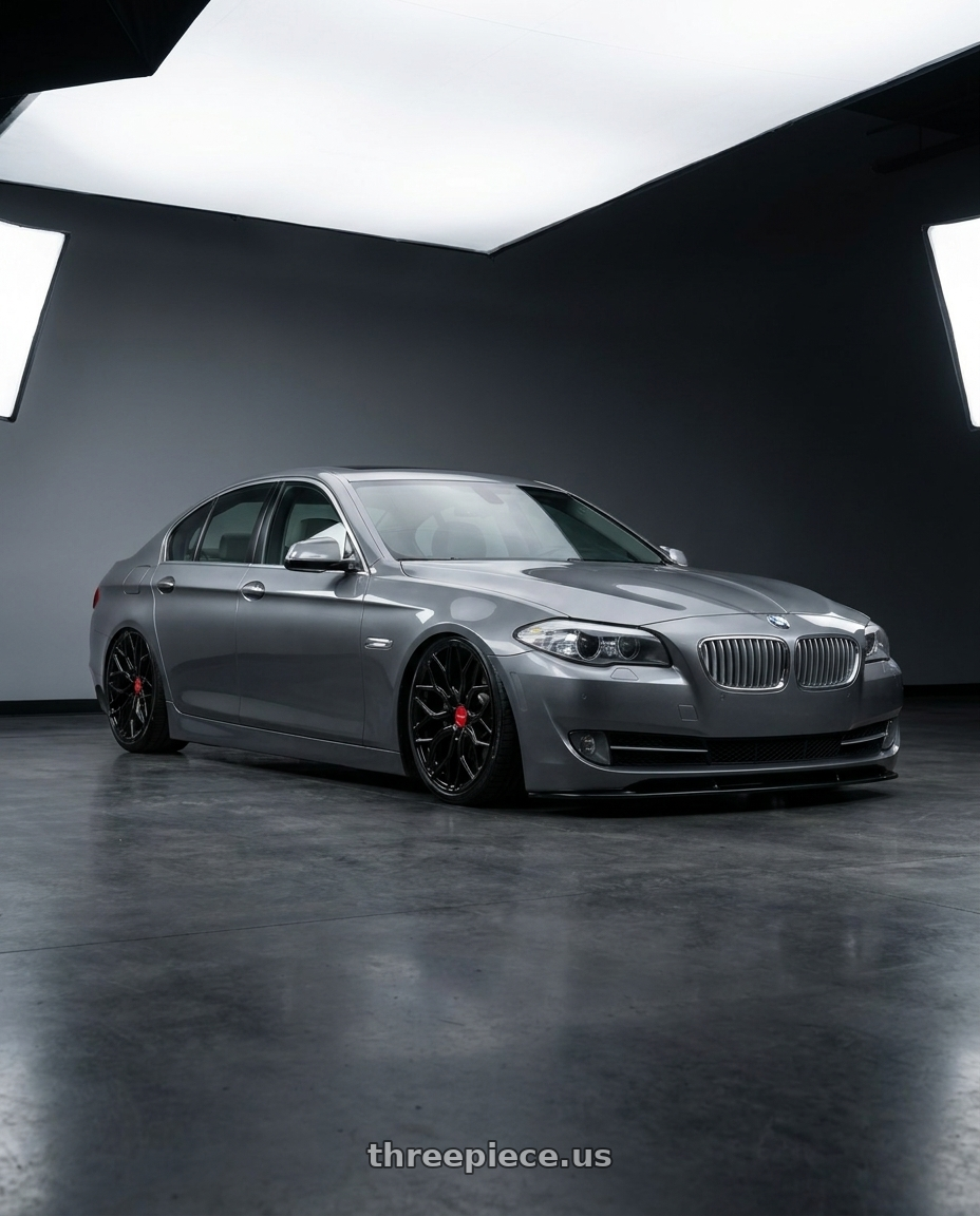 2016 BMW 5 Series F10 with Vossen HF-2 20x9 / 5x120 / ET35 / Flat Face / 66.9 - Gloss Black Wheel - HF2-0B03 wheels