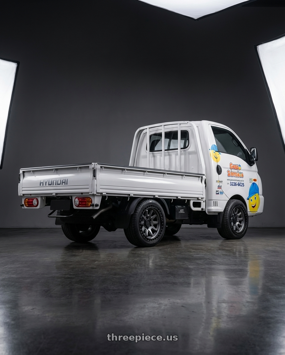 hyundai hr adesivada gesso 2 irmãos 2012 with Black Rhino CALICO 5X127 20X9 0 MATTE GUNMETAL W/ MATTE BLACK LIP wheels rear three quarter view square tires