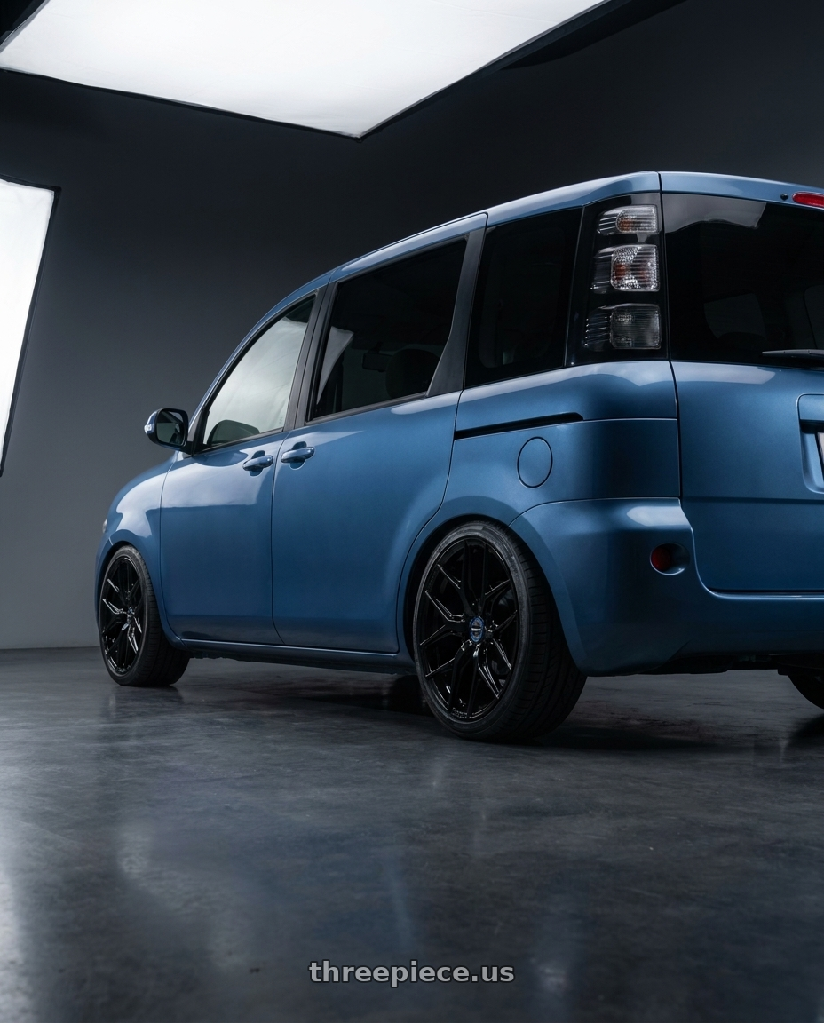 2006 Toyota Sienta with VOSSEN HF6-4 6X139.7 18x9 +0 GLOSS BLACK wheels rear three quarter view square tires