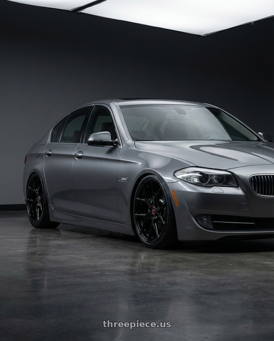 2016 BMW 5 Series F10 with Vossen HF-5 20x9 / 5x120 / ET35 / Flat Face / 72.56 - Gloss Black Wheel - HF5-0B01 wheels