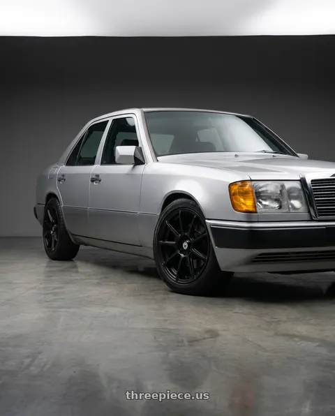 1995 Mercedes W124 with Konig Control 5x105/5x114.3 18x8+40 Matte Black wheels