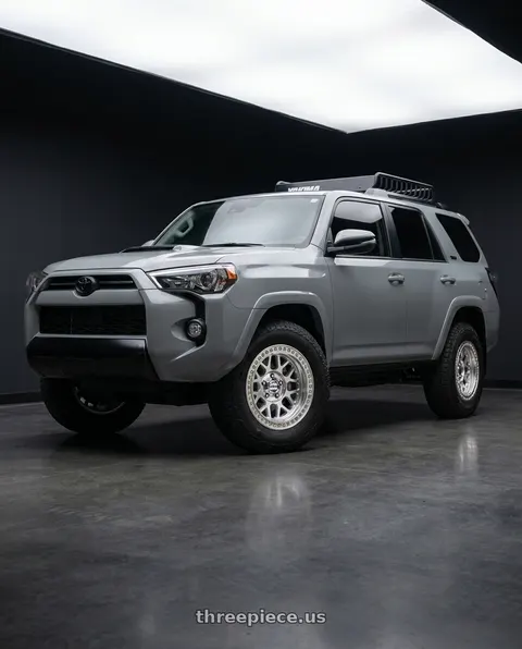 2021 Toyota 4Runner Venture with KMC KM235 GRENADE CRAWL BEADLOCK 6X139.7 18X9 +10 MACHINED wheels