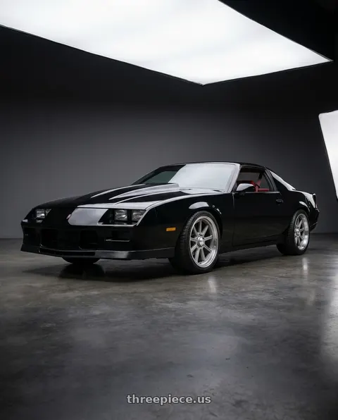 1982 Chevrolet Camaro with American Racing Vintage VN510 DRAFT 5X114.3 18X8 0 VINTAGE SILVER W/ DIAMOND CUT LIP wheels