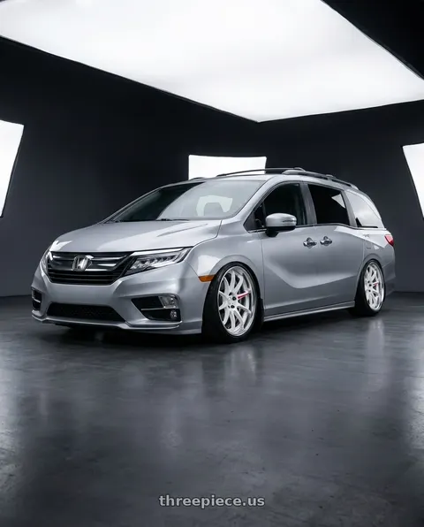 2024 Honda Odyssey with Work Zr10 2P 5x120 20x8.0 +38 Azure White wheels