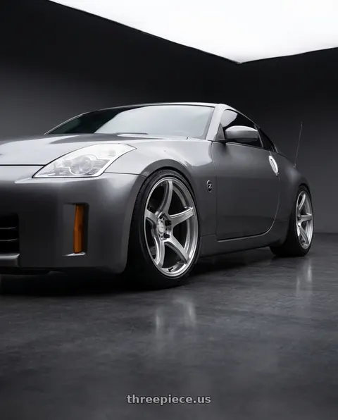 2007 Nissan 350Z with Work Emotion T5r 5x114.3 18x10.5 +12 Glow Silver wheels