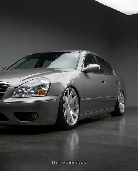 2005 INFINITI Q45 with MRR HR3 5x114.3 20x8.5  +35 Silver Machine Face wheels