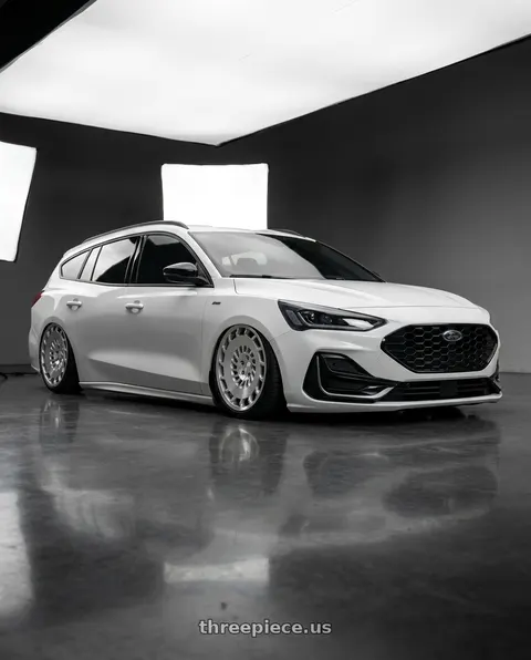 2023 ford focus wagon with Rotiform 1PC R135 CCV 5X112 19X8.5 +45 GLOSS SILVER MACHINED wheels
