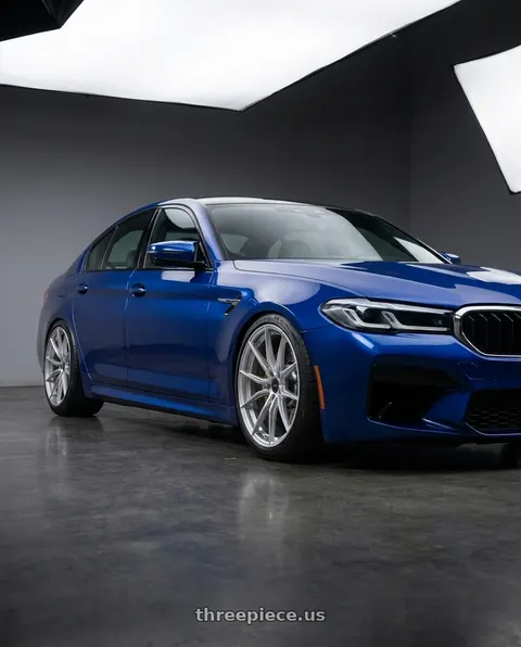 2022 BMW M5 with Advanti Racing 80S Hybris 5X120 19x8.5 +35 Silver with Machined Face wheels