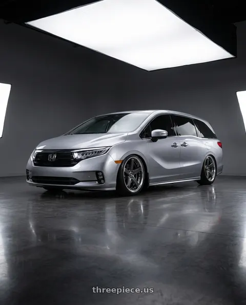 2024 Honda Odyssey Elite with Work Zeast Black Label Bst2 5x120 20x8+38 O Disk Brilliant Silver Black wheels