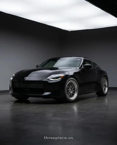 2024 Nissan Z Sport with Aodhan AH02 5x114.3 18x8.5+35 Hyper Black w/ Machined Lip wheels