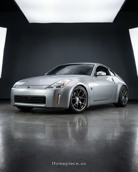 2003 Nissan 350Z with Aodhan AH-11 5x114.3 19x9.5 +35 Hyper Black wheels