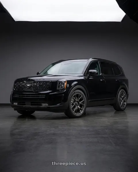 2021 Kia Telluride with Konig Ampliform 5x114.3 18x8.5+45 Dark Metallic Graphite wheels