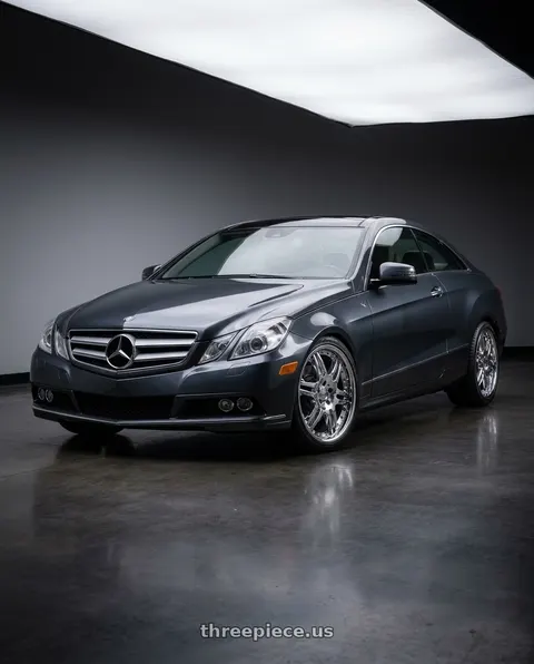 2010 Mercedes-Benz E350 with OE Wheels MB09 5x112 18x8.5+35 Chrome wheels