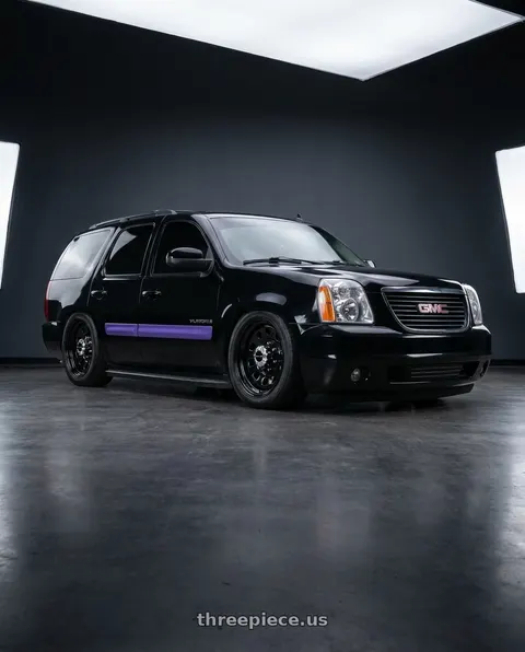 2007 GMC Yukon with Vision HD 84H 6x139.7 16x8-12 Gloss Black wheels