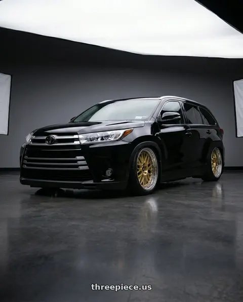 2018 Toyota Highlander XLE with Work VS-XX wheels