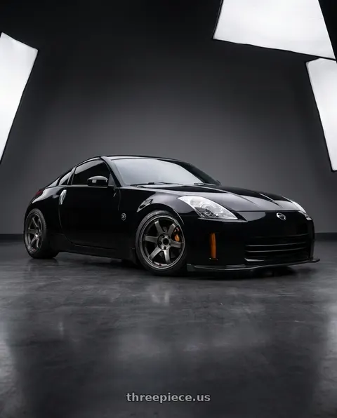 2006 Nissan 350Z with Volk Racing TE37 Saga SL 5x114.3 18x9.5+22 Pressed Graphite wheels