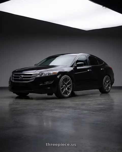 2010 Honda Accord Crosstour EX-L with Konig Ampliform 5x114.3 19x8.5+45 Dark Metallic Graphite wheels