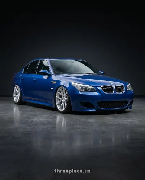 2010 BMW M5 with Aodhan AFF2 5x120 20x10.5+35 Gloss Silver Machined Face wheels
