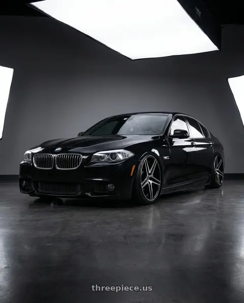 2013 BMW 550i with CAPRI LUXURY C5260 5x120 22x10.5+40 POLISH/BLACK wheels