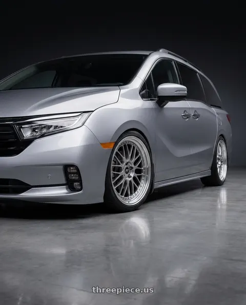 2024 Honda Odyssey with Work Zistance W10m 5x120 19x8+36 w disk Crystal Silver wheels