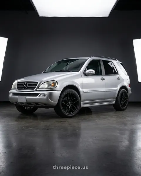 2005 Mercedes-Benz ML350 with Vors LP1 5x110 18x8.5  +35 All Matte Black wheels