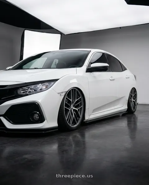 2024 Honda Civic with BBS CC-R 5x114.3 19x8.5+30 Graphite w/ Diamond Cut Face wheels