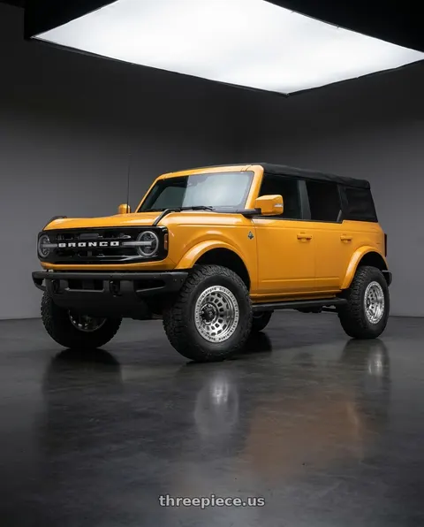 2024 Ford Bronco with Fuel 1PC D102 ZEPHYR BEADLOCK 6X139.7 17X9 -15 GLOSS MACHINED wheels