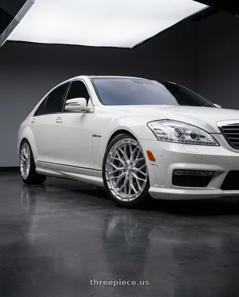 2009 Mercedes-Benz S63 AMG with DOLCE PERFORMANCE MAGARI 5x112 20x10.5 +40 Gloss Silver wheels