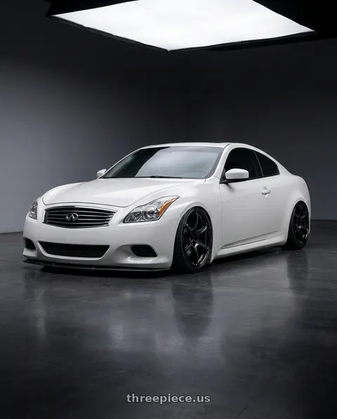 2013 INFINITI G37 with Advan RGIII 5x114.3 19x9.0+35 Gloss Black wheels