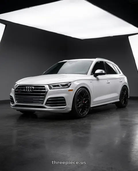2018 Audi SQ5 Premium Plus with DOLCE PERFORMANCE MAGARI 5x112 20x9 +30 Gloss Black wheels