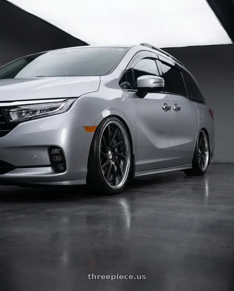 2024 Honda Odyssey with Work Gnosis Cvs 5x120 20x8.5+45 O Disk Matte Black wheels