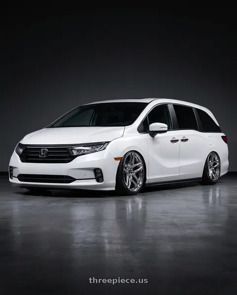 2026 Honda Odyssey with HERITAGE WHEEL EBISU MONOC 5x114.3 19x9.5 +38 CHROME wheels