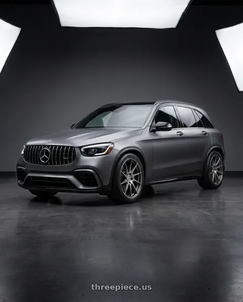 2021 Mercedes Benz Glc Amg63 with Aodhan AH09 5x112 18x9.5 +35 Hyper Black wheels
