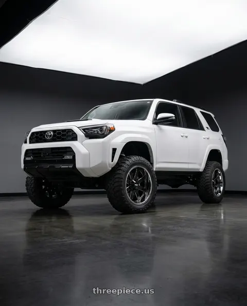 2022 Toyota 4Runner with Moto Metal MO200 6X139.7 20X10 -18 GLOSS BLACK MILLED CENTER CHROME LIP wheels