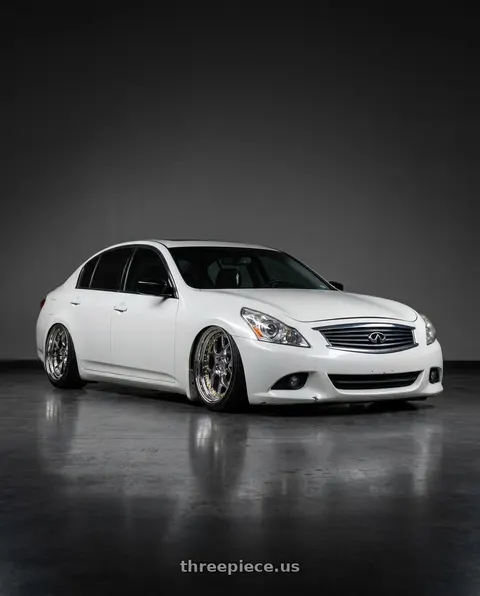 2013 INFINITI G37 with Aodhan DS01 5x114.3 19x10.5+22 Vacuum Chrome W/ Gold Rivets wheels