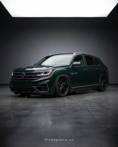 2021 Volkswagen Atlas Cross Sport with Fittipaldi FS371B 5x112 22x9 +25 Gloss Black wheels