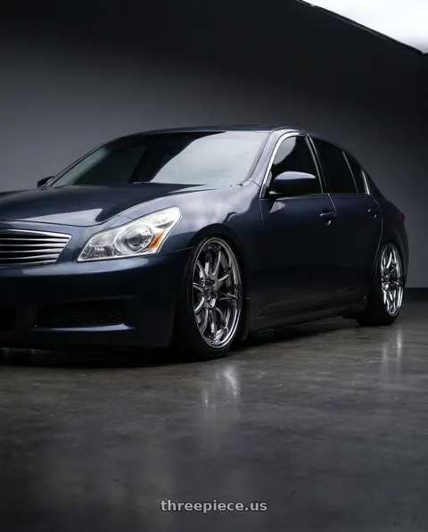 2008 INFINITI G35 with Aodhan DS02 5x114.3 18x8.5 +35 Vacuum Chrome wheels