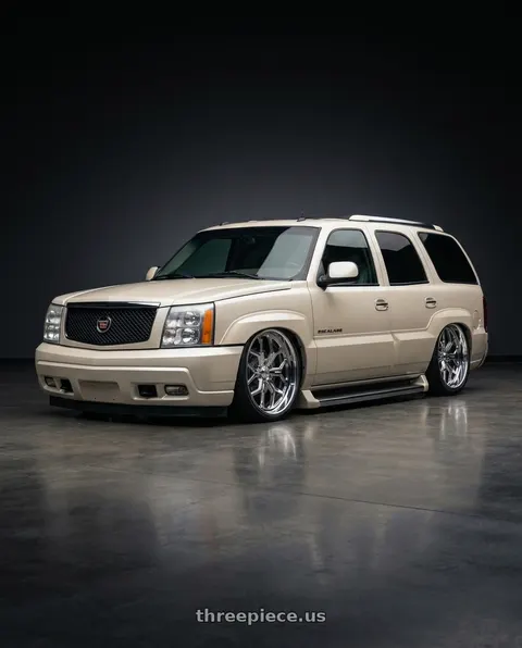 2005 Cadillac Escalade with Center Line ST06 6X139.7 26x10 +25 Polished wheels