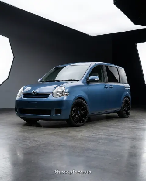 2006 Toyota Sienta with VOSSEN HF6-4 6X139.7 18x9 +0 GLOSS BLACK wheels